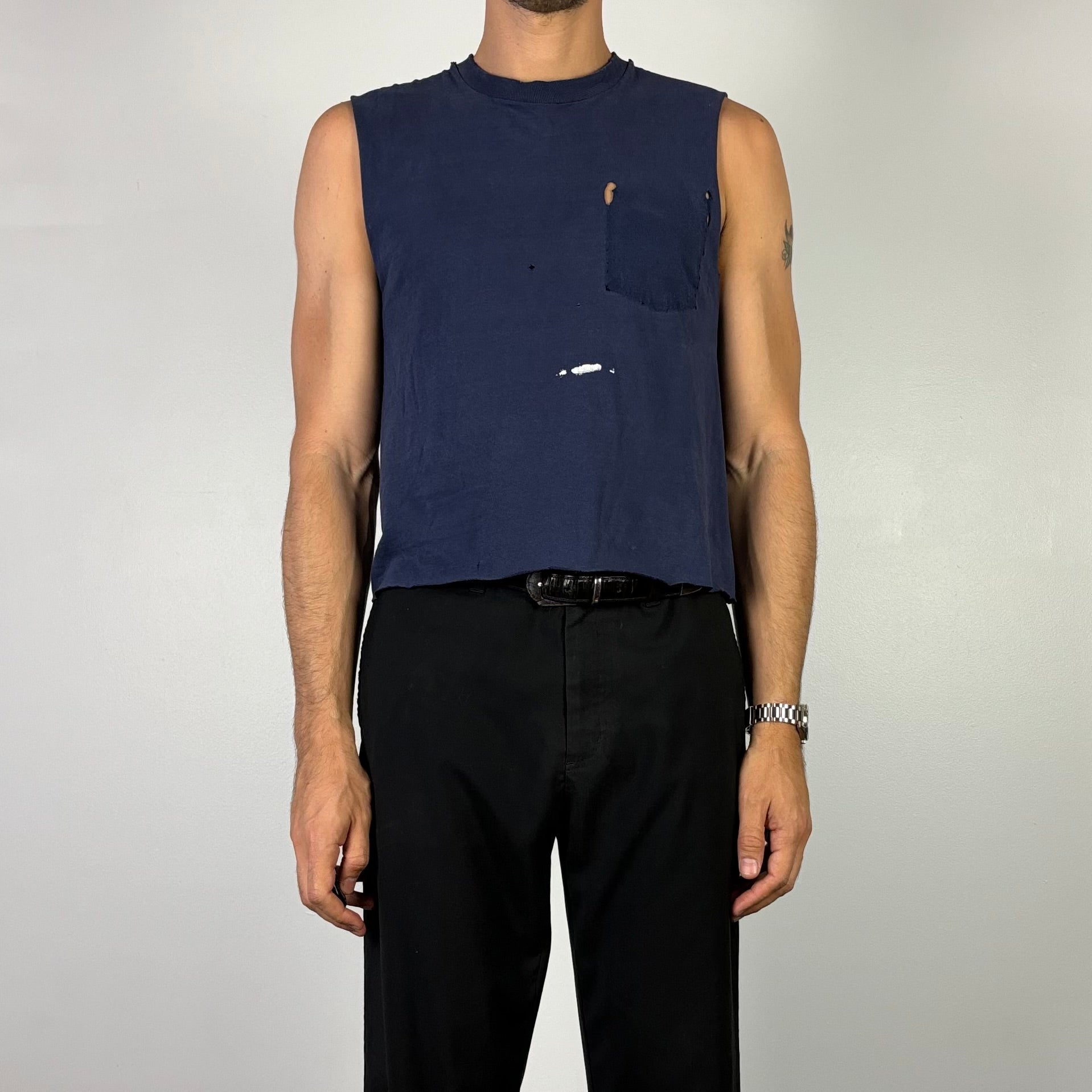 1990S NAVY THRASHED CROPPED TOP M