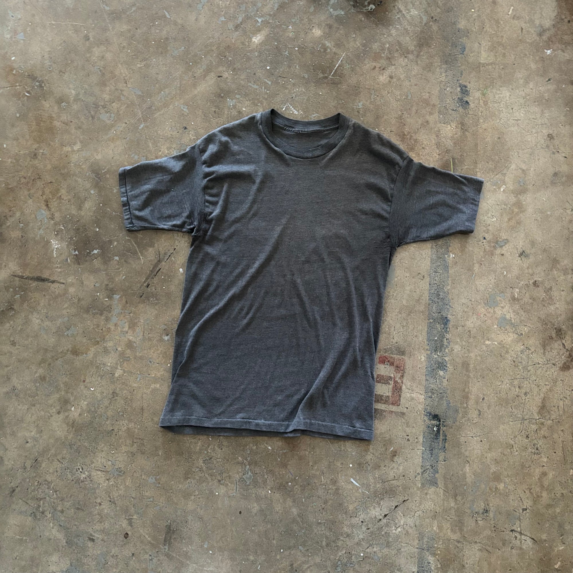 1970S CHARCOAL BLACK BLANK T-SHIRT M